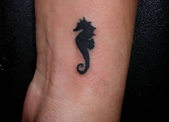 морской конек тату