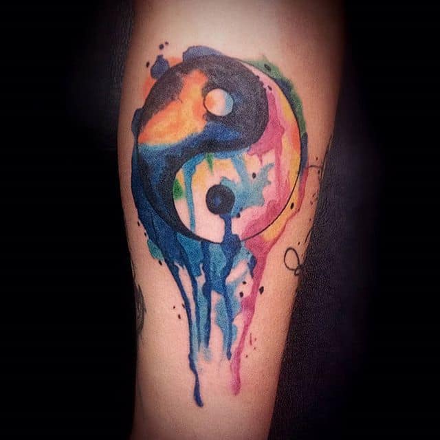 инь ян тату акварель