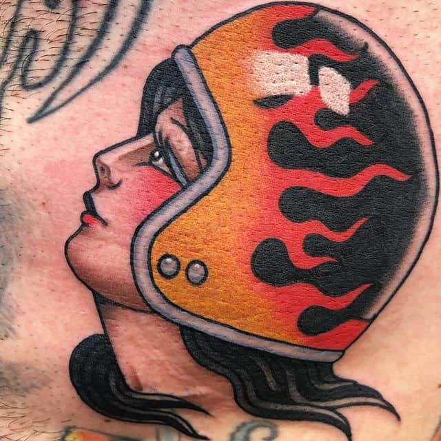 Тату байкеров шлем