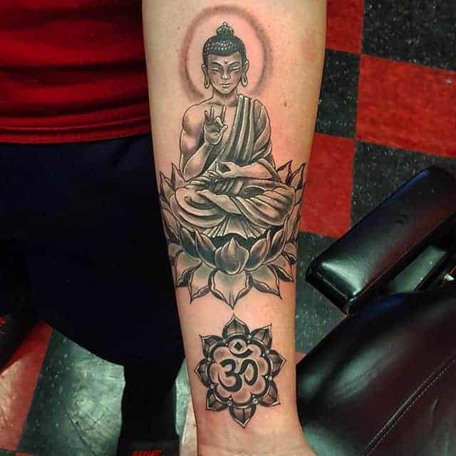 тату лотос и будда