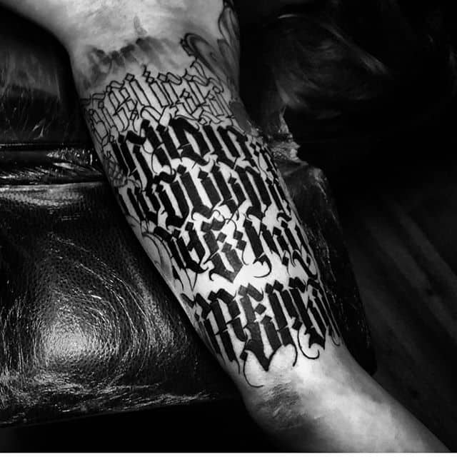 тату шрифт готичсекий