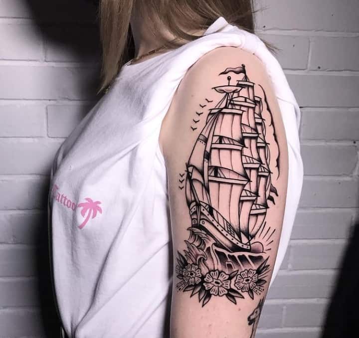 тату корабль