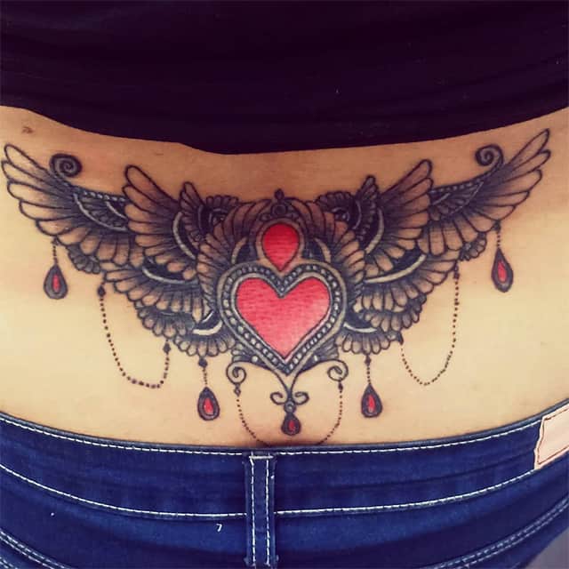 тату на копчике