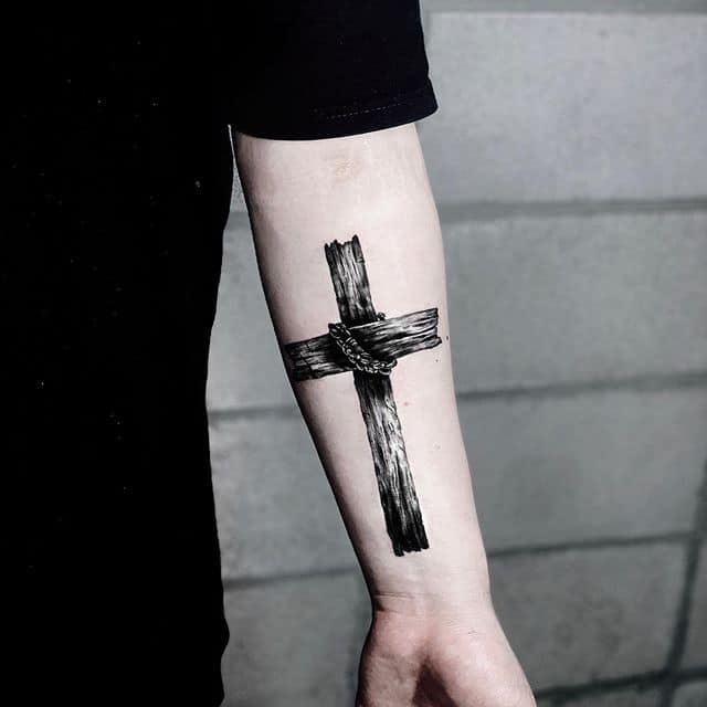 тату крест