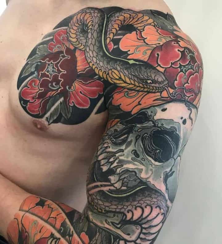 тату якудза со змеей