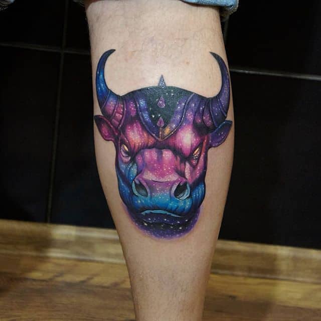 бык тату цветной