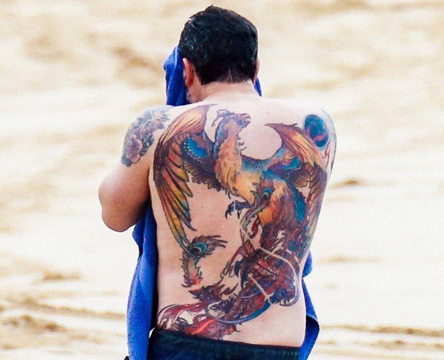 Тату Бен Аффлек