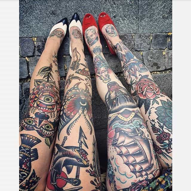 тату на коленях женские