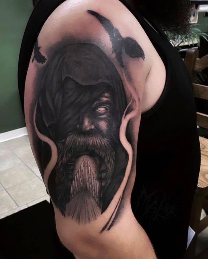 Велес тату на плече