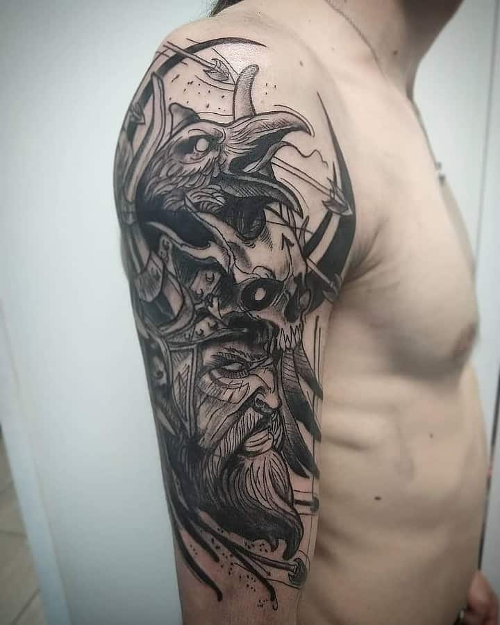 Велес тату с птицами