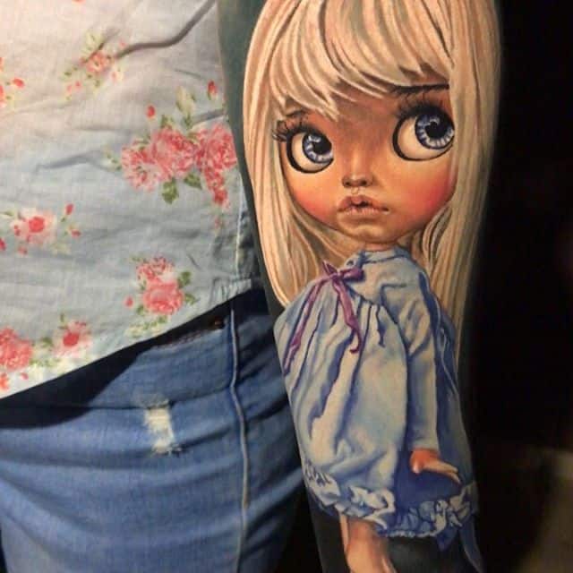 тату куколка блондинка