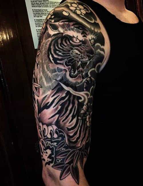 тату тигр япония
