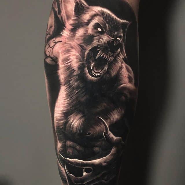 тату оборотень оскал