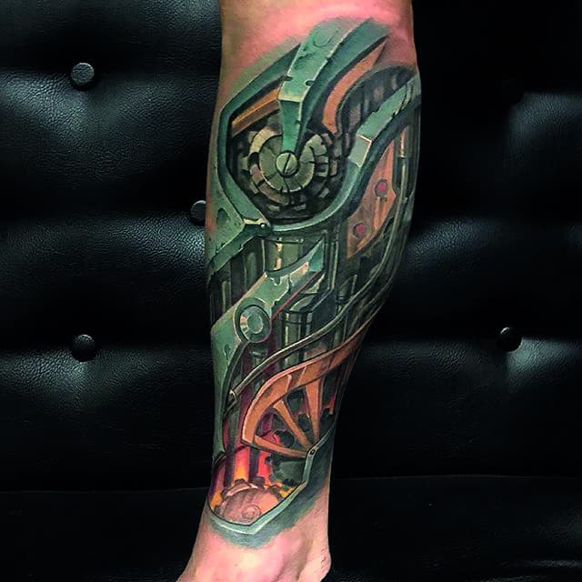 тату биомеханика цветная