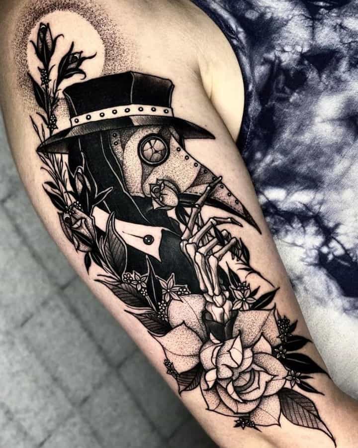 тату готика чумной доктор