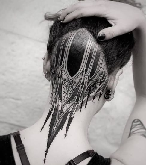 тату готика замок