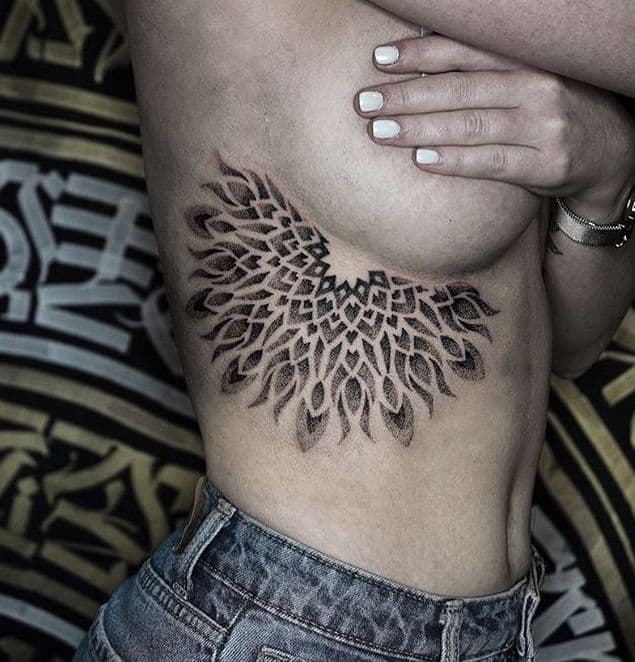 дотворк тату женская