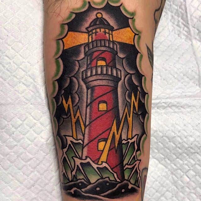 тату маяк гроза