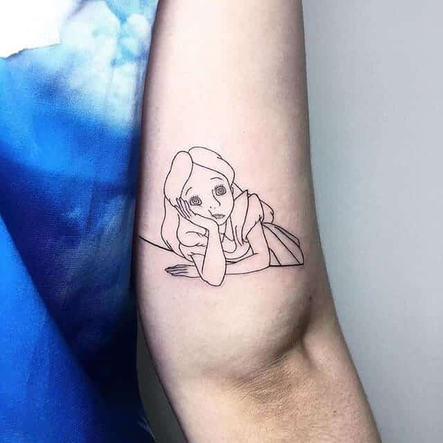 контурная тату алиса