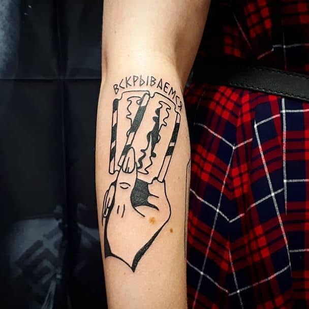 два лезвия тату