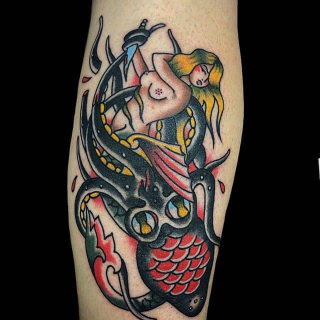 Тату русалка на руке