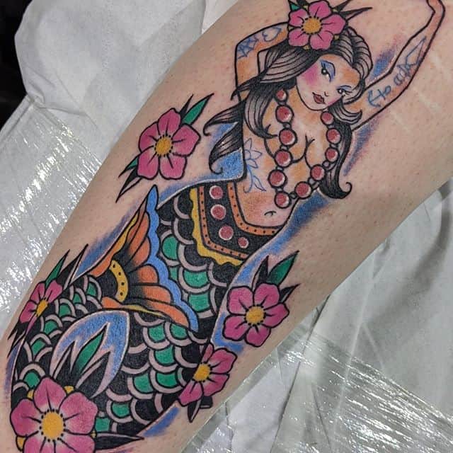 Тату русалка цветная