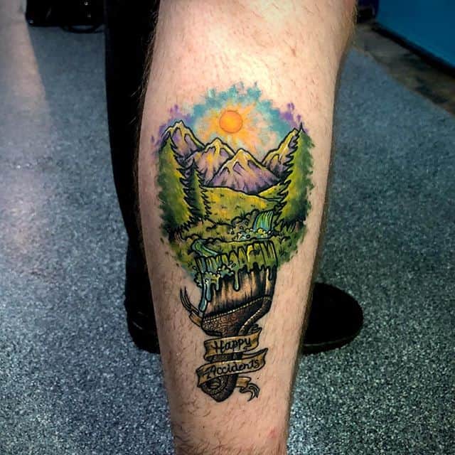 Тату цветная горы