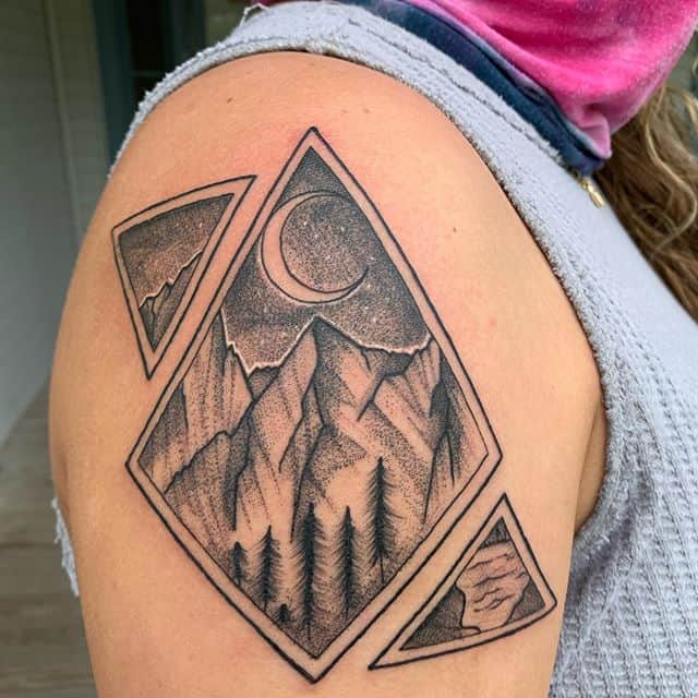 Тату горы ромб