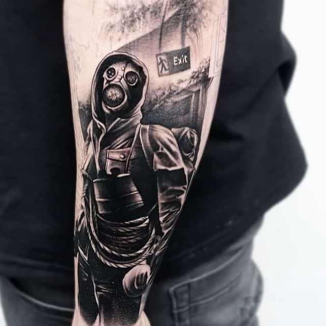 тату противогаз