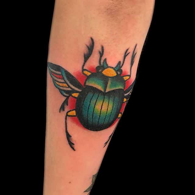 тату скарабей олдскул