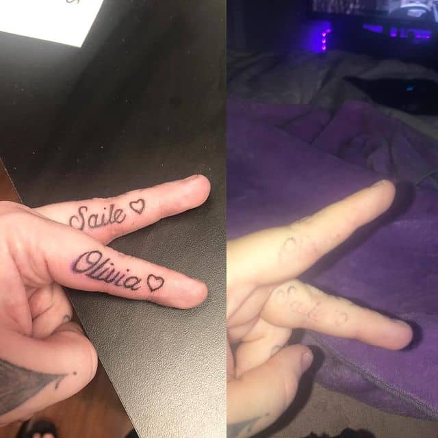 тату на пальце свежая и зажившая