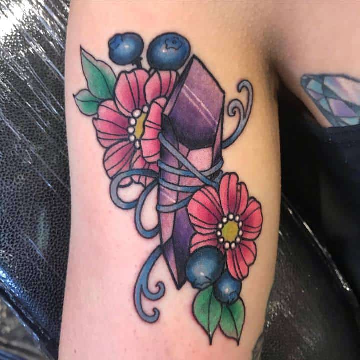 Тату кристалл и цветы