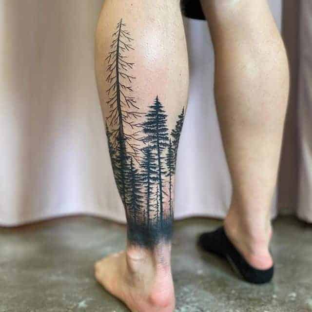 тату на ноге