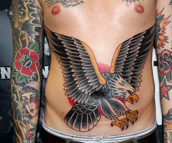 тату птица на живот