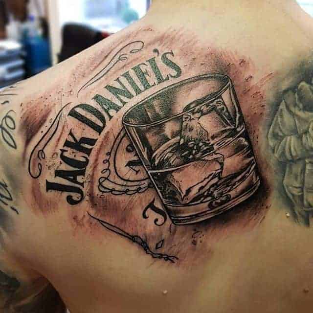 тату на лопатке мужская