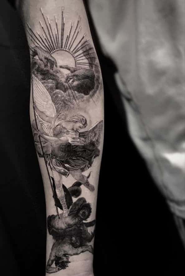 архангел тату на руке