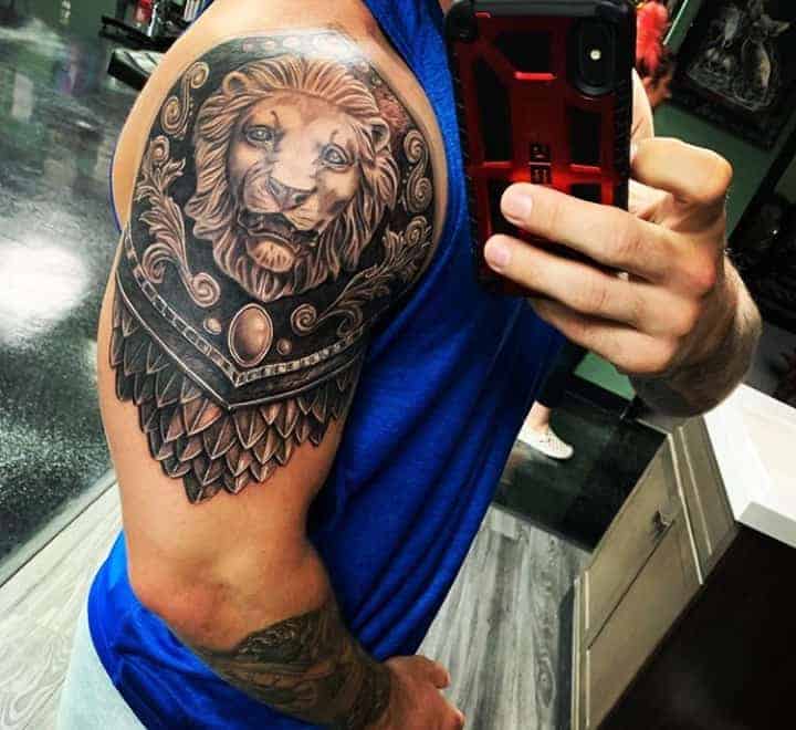 латы тату на плече