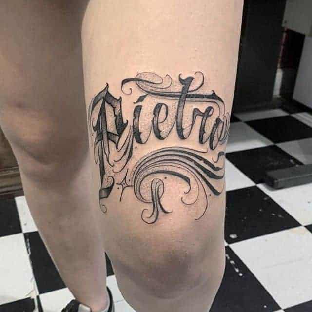тату надпись на ноге
