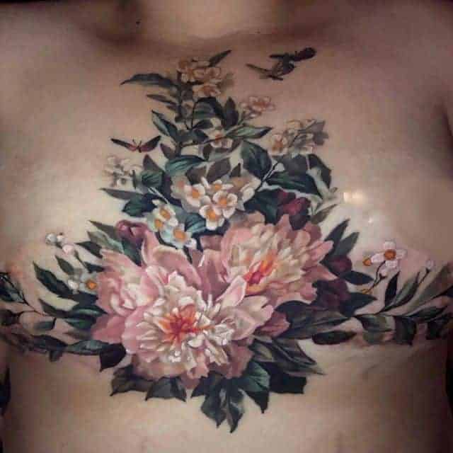 тату на шраме на груди