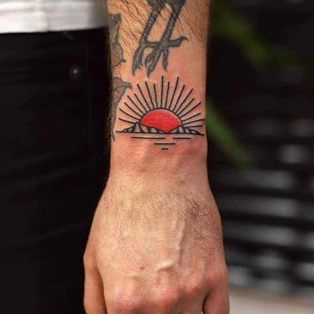 тату восход солнца
