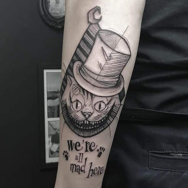 чеширский кот тату в шляпе