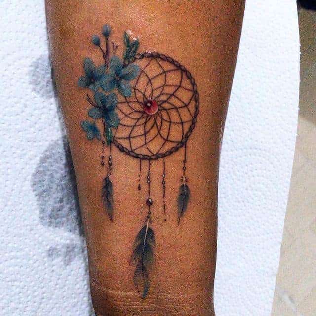тату ловец снов с цветком