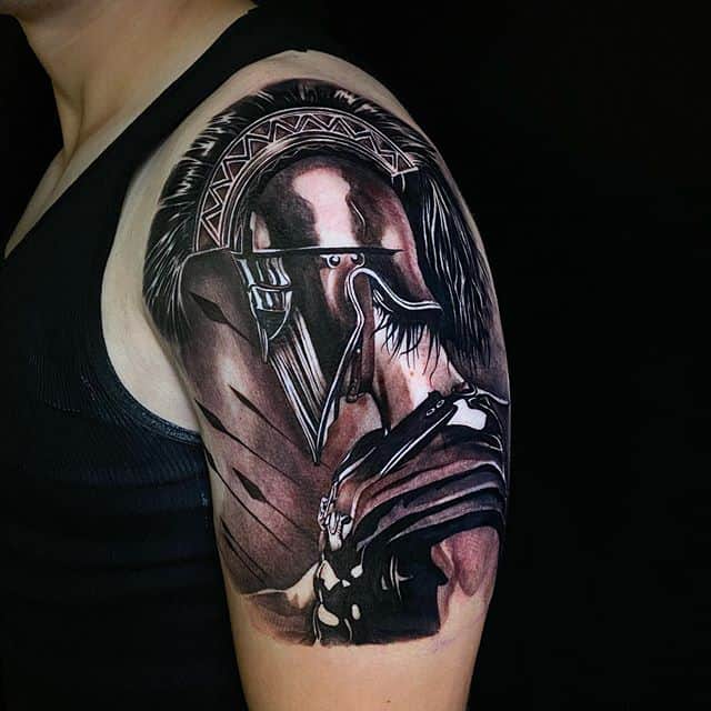 спартанец тату на плече