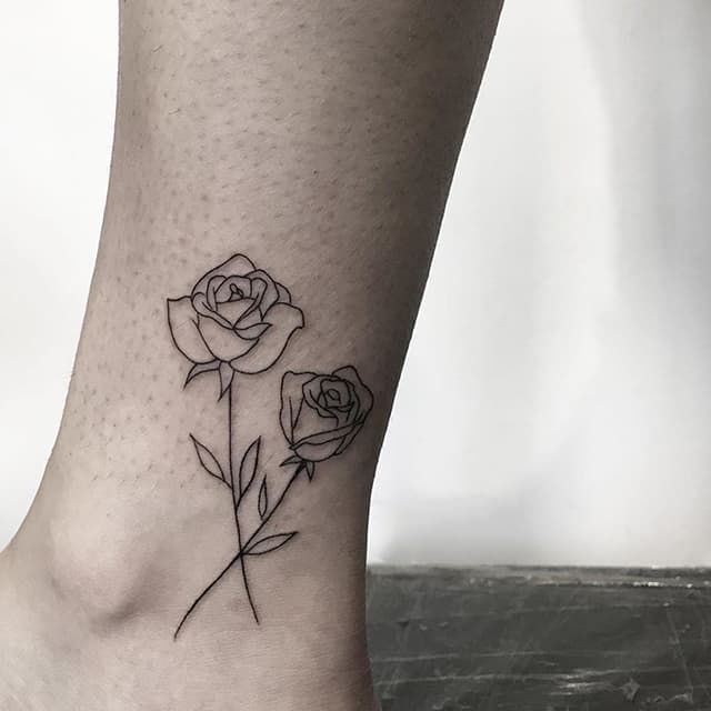 простая тату роза