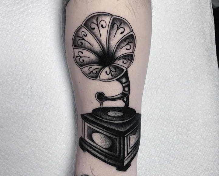 Граммофон черно-белая