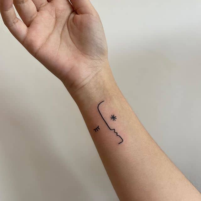 хэндпоук тату на руке