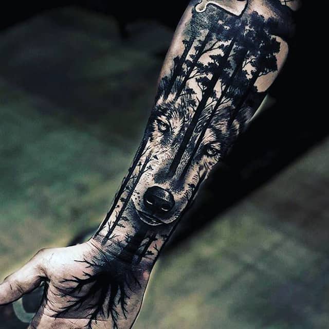 мужское тату волк