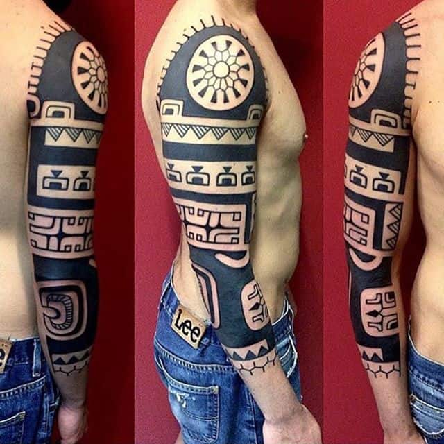 Мужской тату рукав в стиле маори