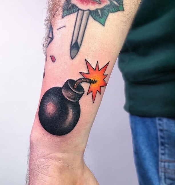 Тату граната мультифильм