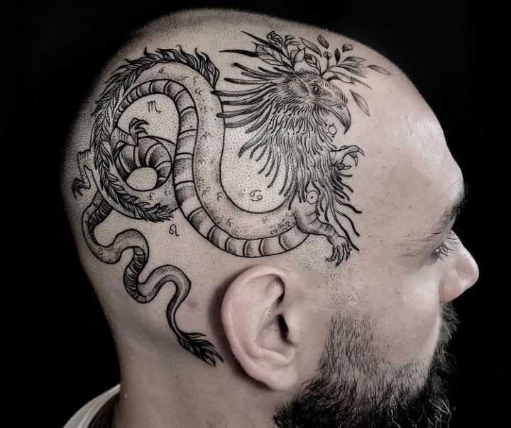 тату химера на голове